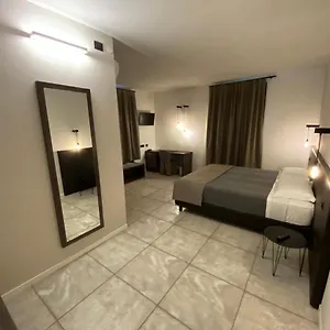 Taverna Napoleone Hotel